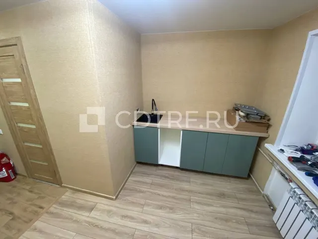 Апартаменты площадью 27,5 кв.м. Находится в залоге у ПАО Сбербанк.