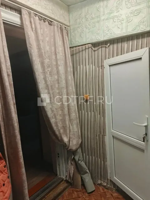 Земельный участок и жилой дом в Краснодарском крае, размер доли: 1/4.