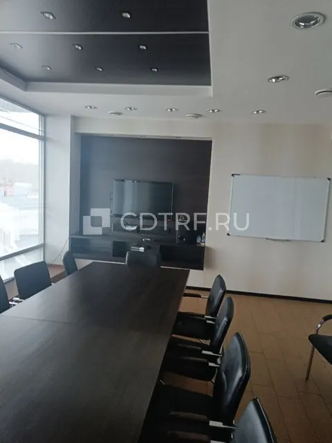 Производственный комплекс в Тукаевском районе, пл. здания — 3400 м, участок — 0,75 га.
