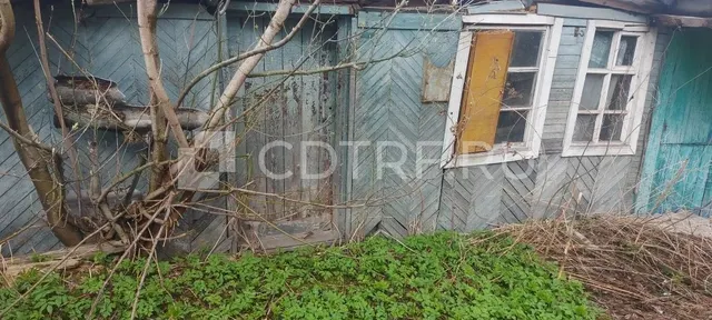 1/4 доли в квартире площадью 51,3 кв.м. по адресу: г. Калуга, ж/д_ст. Тихонова Пустынь