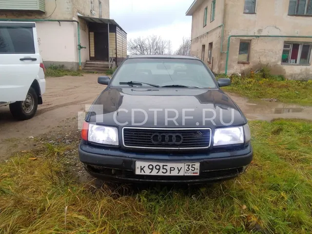 Легковой автомобиль AUDI 100