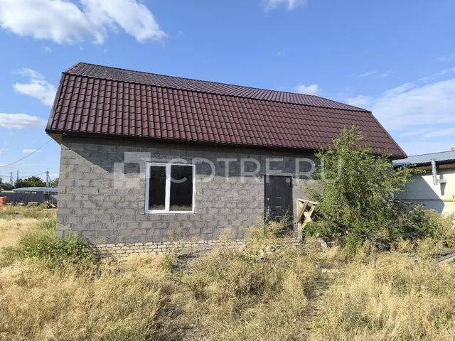 Земельный участок 944 кв.м., жилой дом 102 кв.м., г.Ахтубинск