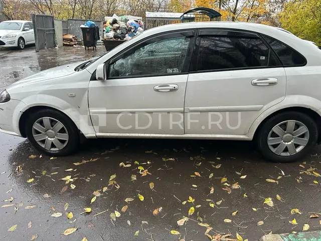 Узаков И.О.: Автомобиль Марка, модель: ДЭУ ГЕНТРА, Тип ТС: Седан, Год выпуска ТС: 2014