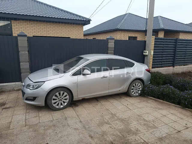 Автомобиль марки: OPEL, модели: P-J Astra, год выпуска: 2013 г.,