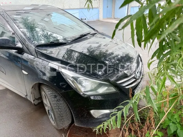 Hyundai Solaris, 2015 года выпуска Z94CT51CBFR122804. Залогодержатель: КБ "ЛОКО-Банк" (АО)