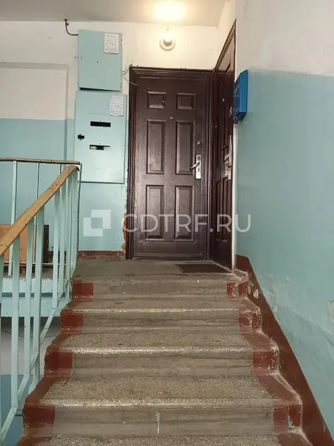 - Помещение жилое в общей долевой собственности, доля в праве 1/4, расположенное по...