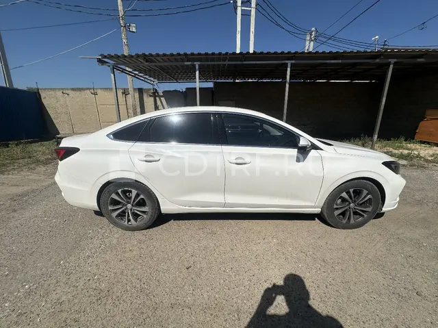 автомобиль Changan Eado Plus, 2023 гв., VIN – LS5A2DKR9PA045974, залог в пользу АО "Тбанк"