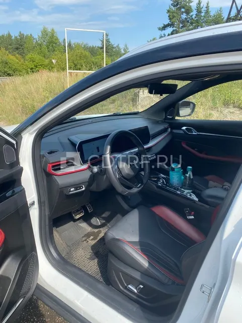 Москвина С.М. Лот № 1._Автомобиль GEELY COOLRAY A3