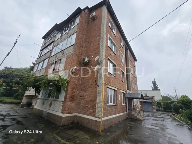Квартира 63,2 кв. м Краснодарский край, р-н Лабинский, г. Лабинск, ул. Красная, д. 402
