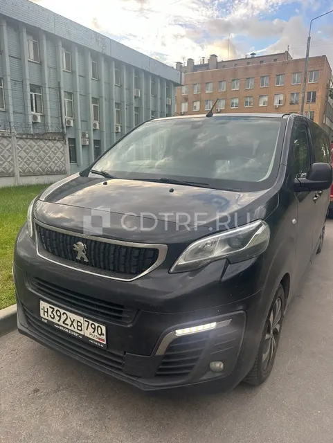 Имущество Ламешина В.С. Лот № 2: автомобиль PEUGEOT TRAVELLER, 2020 г.в.