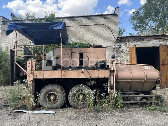 Лот №13. Асфальтоукладчик ДС-181
