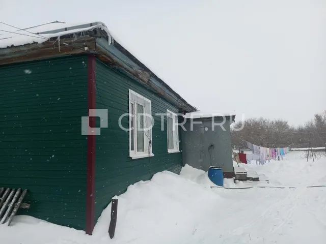 Дом, площадь 44,9 кв. м. и земельный участок в Алтайском крае, доля: 1/6.