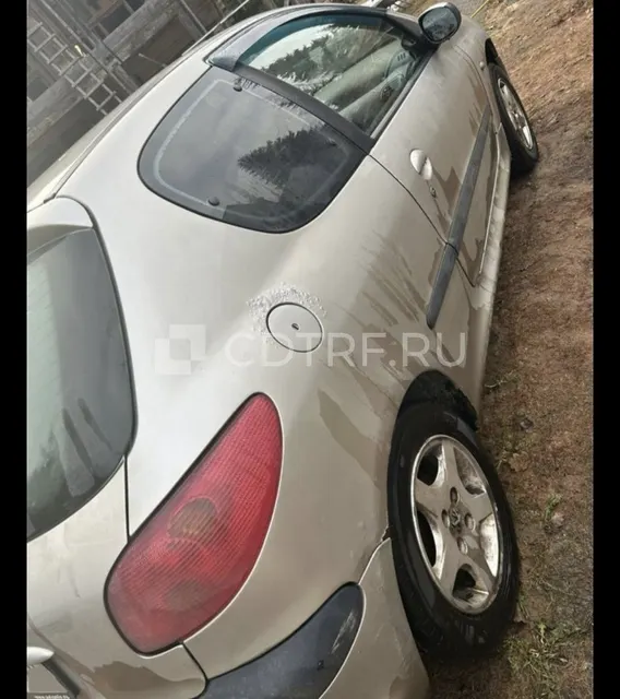 ТС PEUGEOT 206, 2005 года выпуска. VIN: VF32CKFWR44383594. Рег. знак: С102НТ198.