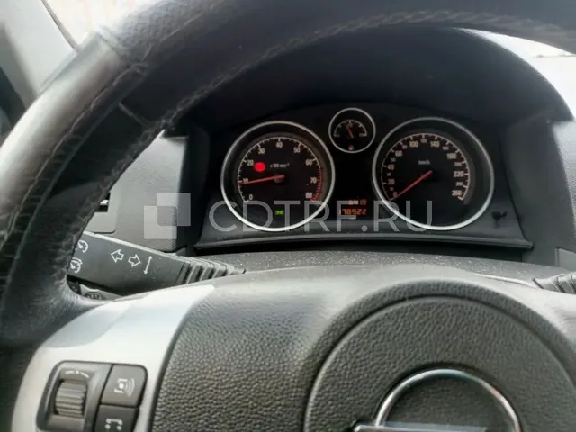 Транспортное средство: OPEL ASTRA, 2011 года, находится в залоге у АО «Экспобанк»