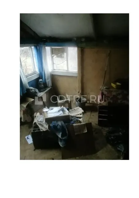 2\5 доли в жилом помещении