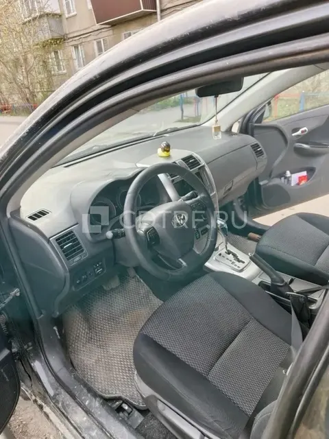 Автомобиль Toyota Corolla, 2010 г.в., VIN JTNBV56E50J096921. В залоге у ПАО "Сбербанк".