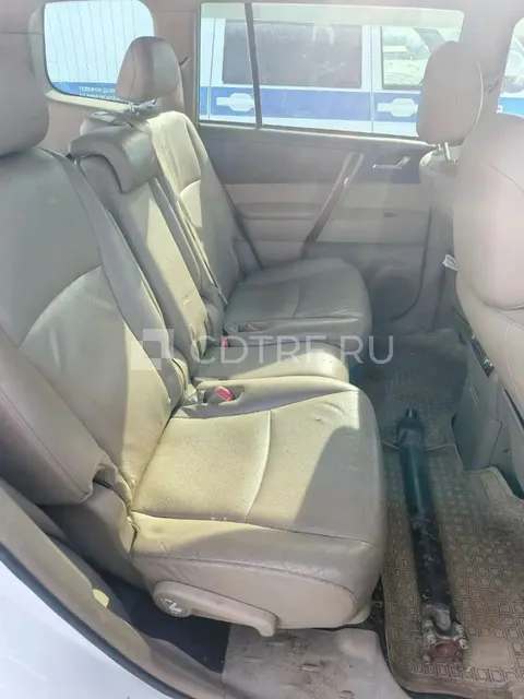 TOYOTA HIGHLANDER, 2011 года выпуска, VIN: JTEES42A302177784. Имущество находится в...