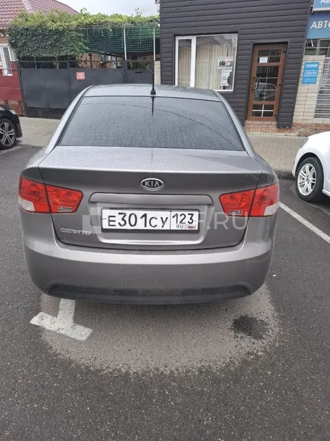 Легковой автомобиль КИА CERATO