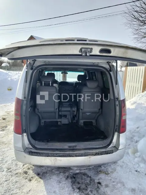 автомобиль HYUNDAI GRAND STAREX 2010 года выпуска, VIN KMJWA37JBAU190183