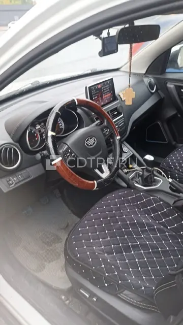 Лот № 1 – автомобиль марки FAW модель X40, 2020 года выпуска.