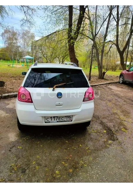 Джили МК-Кросс, 2013 г.в., цвет: белый, VIN: X9W215701D0009642, объект в залоге.