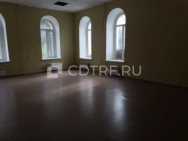 Здание в центре Серпухова 1850м2.