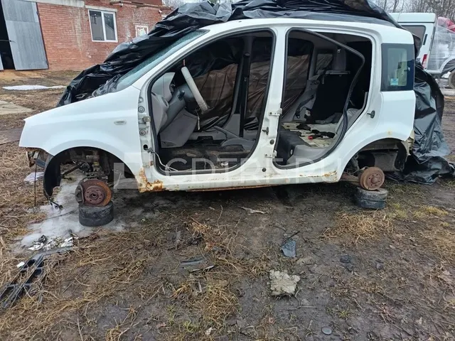 Вид: ФИАТ ПАНДА VIN:ZFA16900000228357 Год выпуска: 2004 Гос. рег. знак: Е884ВХ57