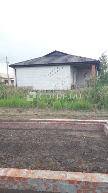 Жилой дом, площадь 110,4 кв.м. и земельный участок площадь 1000+/-11 кв.м
