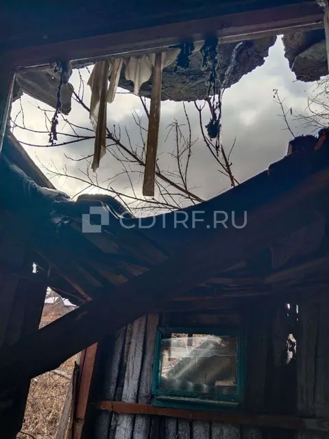 Жилое помещение, площадь 34 кв. м. в Алтайском крае. Дом в аварийном состоянии.