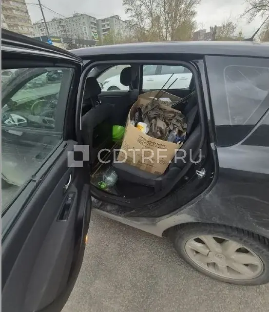 Автомобиль RENAULT SCENIC