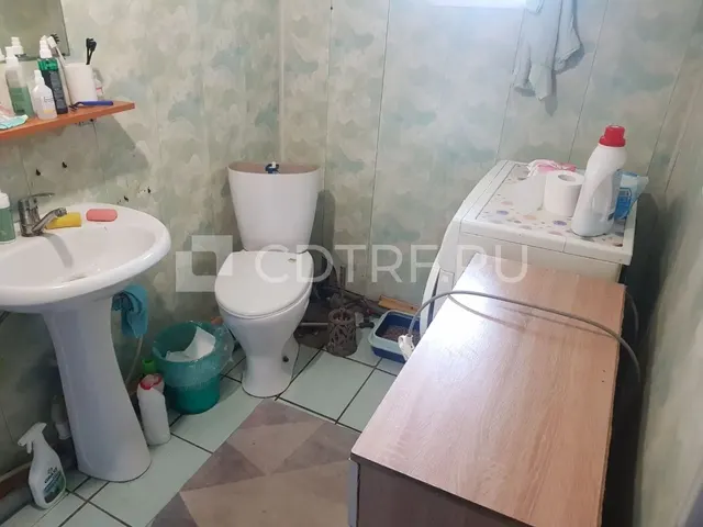 Жилой дом с земельным участком, по адресу: АК, с. Краснощёково, ул. Морозова, 22