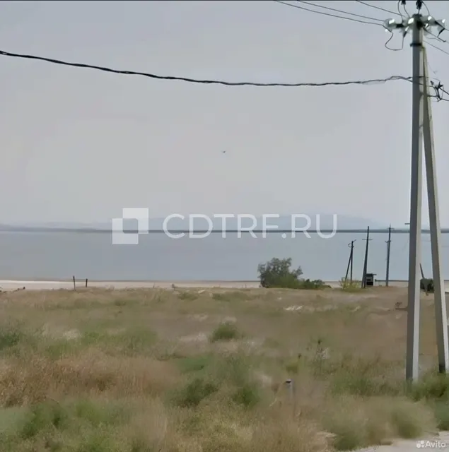 Земельный участок (для размещения спортивных площадок, летних кафе, торговых павильонов.