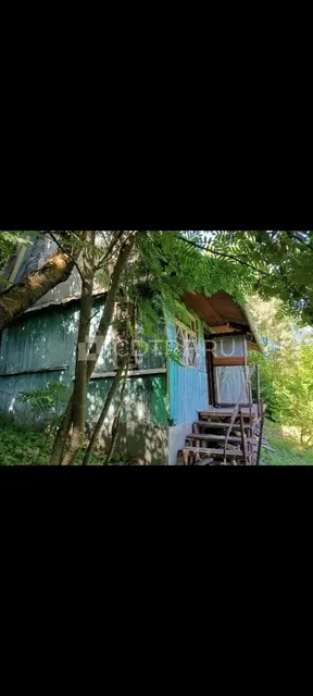 Земельный участок, площадь 600 кв.м.,и Жилое строение площадь 25.8 кв.м.,
