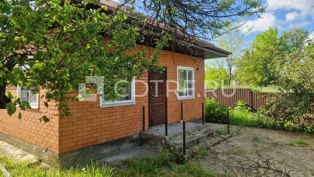 Жилой дом 36,4 кв.м. на участке 3827 кв.м. Респ Адыгея, а.Пшизов, ул. им М.Б. Пшизова, 46