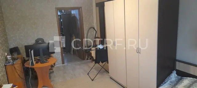 Сидоров. 1\4 доли в 43.2 кв.м. адр: Курская обл, г. Курск, ул. Дубровинского, д 7, кв 25