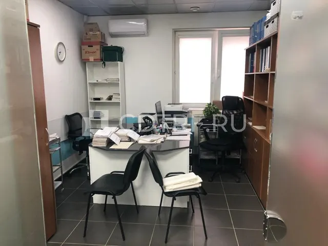 Здание ГАБ 2-этажное кирпичное 906 м2 на земельном участке 3863 м2 действующие арендаторы