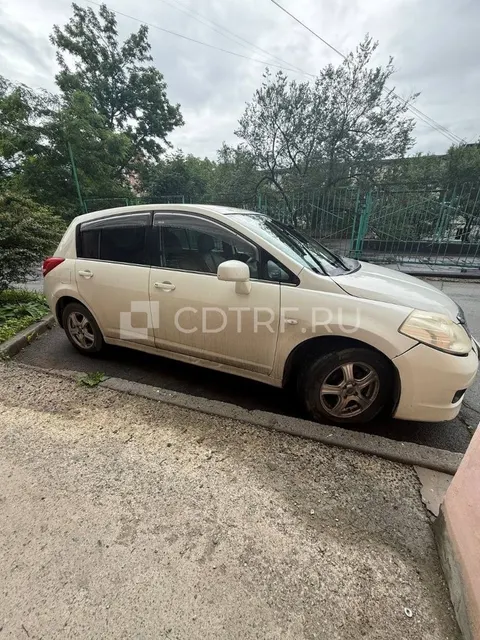Автомобиль NISSAN TIIDA, государственный регистрационный знак: K067HУ125, VIN: отсутствует
