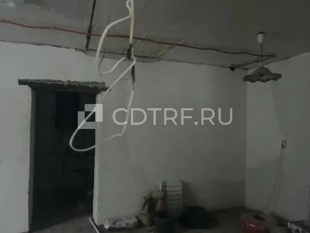 Жилой дом и земельный участок, адрес Свердловская обл., г. Алапаевск, ул. Большакова, д.11