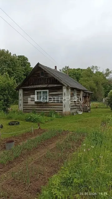 Земельный участок. Недвижимое имущество (дом) кадастровый номер: 60:04:0031001:46.