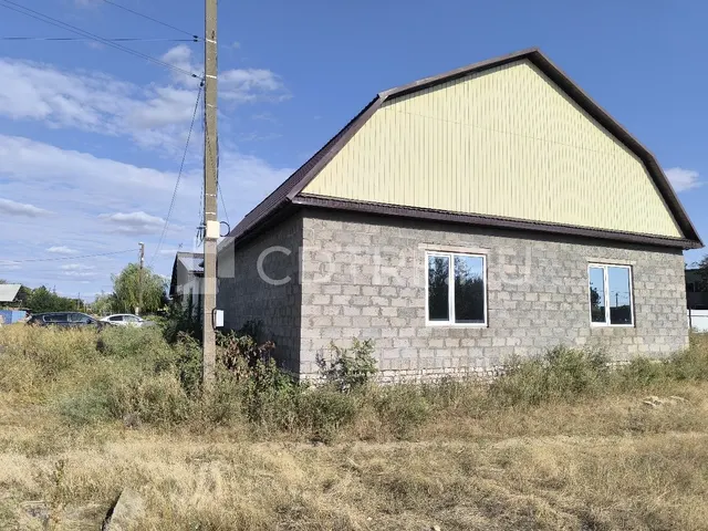 Земельный участок 944 кв.м., жилой дом 102 кв.м., г.Ахтубинск