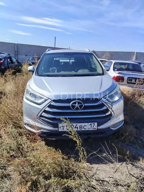JAC S3 VIN: MX123BM00KK001464, 2019 года выпуска. В залоге у АО ЮниКредит Банк.