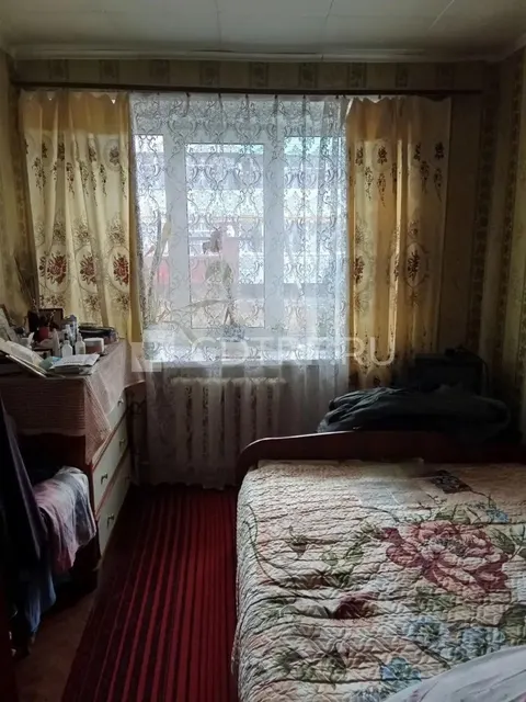 1/2 доли в квартире, адрес: Рязанская обл, р-н Рыбновский, с. Б. Жоково, д. 1, кв. 10