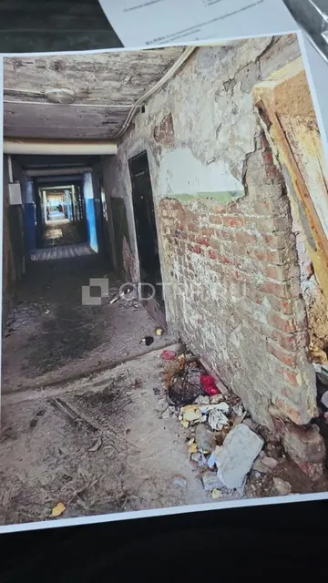 Доля в комнате площадью 18,3 кв. м. Размер доли 1/2.