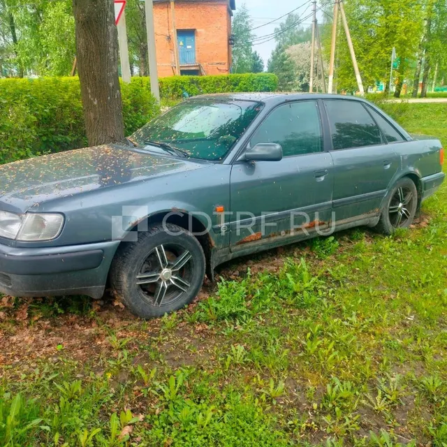 Легковой автомобиль, марка: АУДИ, модель: 100, год изготовления: 1993, Белый (темно-серый)