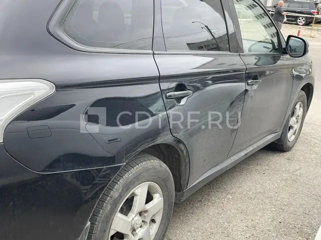 Парфирьев Е.Г. MITSUBISHI Outlander 2012 года выпуска