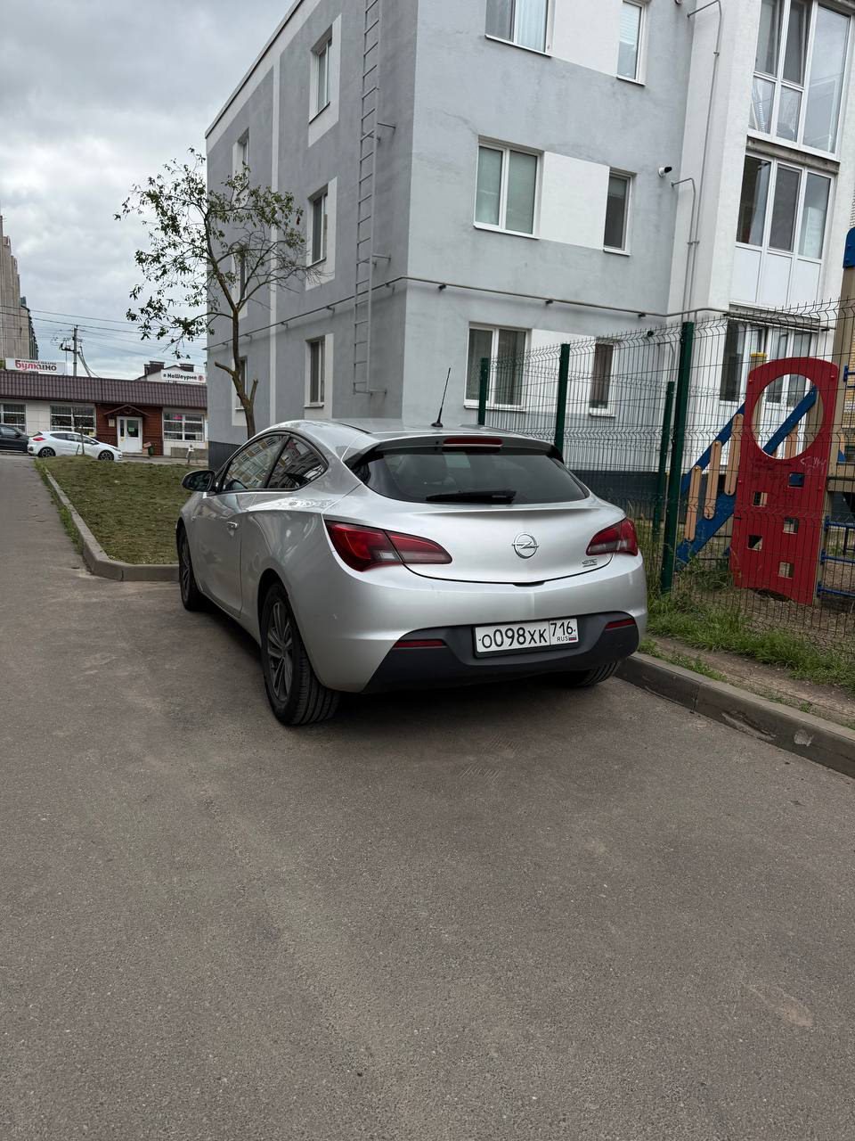 Хайдаров М.М.
Транспортное средство Opel Astra, 2012 года выпуска, государственный регистрационный знак О098ХК716, VIN XWFPD2D11C0026368.Транспортное средство Opel Astra, 2012 года выпуска, государственный регистрационный знак О098ХК716, VIN XWFPD2D11C0026368.