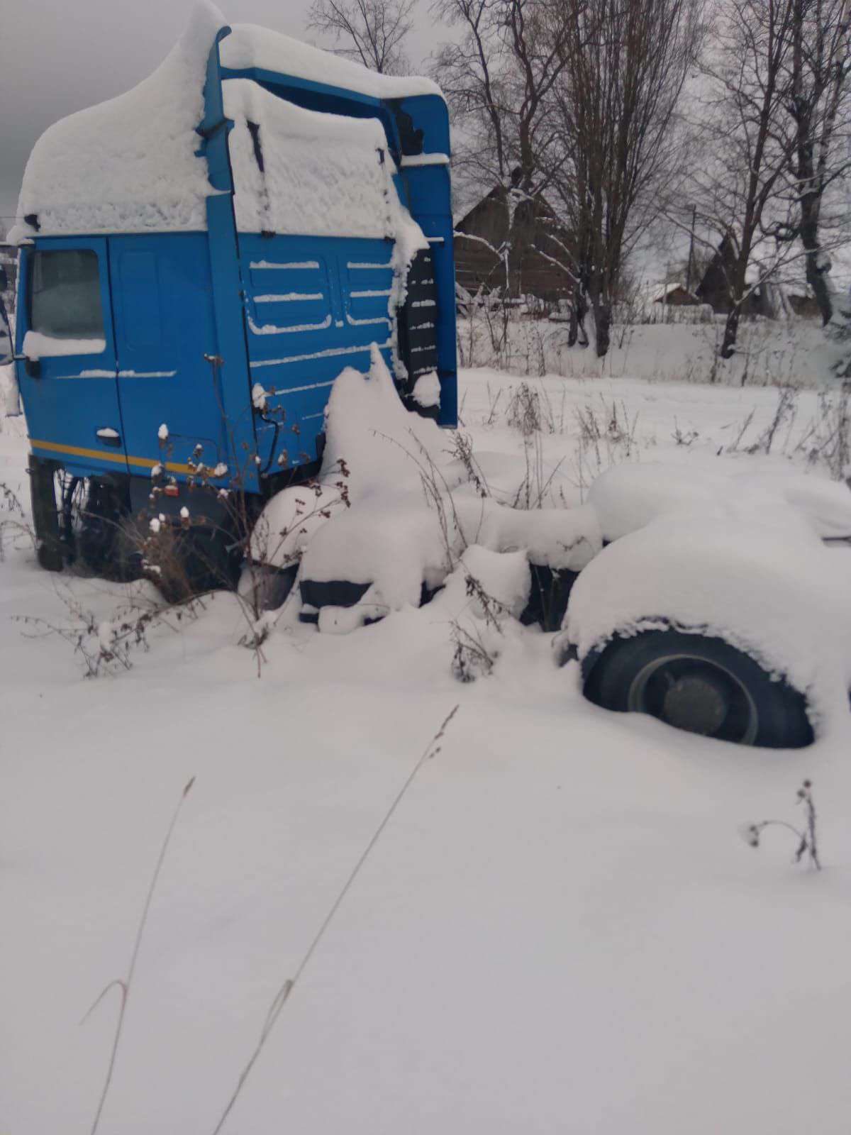 Коммерческий тягач, Местонахождение РОССИЯ, Пермский край, с. Баклуши, VIN Y3M5440B9D0000082, Марка, модель МАЗ 5440B9, Год выпуска 2012?г., Пробег 200 000?км., Двигатель Бензин 11 122?куб см 411?л.с., КПП Механическая. Начальная цена 644 000 рублей.Коммерческий тягач, Местонахождение РОССИЯ, Пермский край, с. Баклуши, VIN Y3M5440B9D0000082, Марка, модель МАЗ 5440B9, Год выпуска 2012 г., Пробег 200 000 км., Двигатель Бензин 11 122 куб см 411 л.с., КПП Механическая.