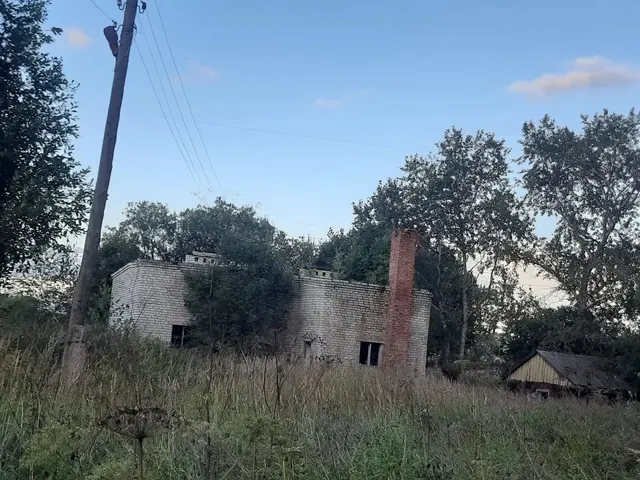 Продажа имущества Должника - Фролова Станислава БорисовичаОбъект незавершенного строительства, кадастровый № 33:18:000609:201, площадь 141.2 кв.м., местоположение: Владимирская область, г. Кольчугино, ул. Совхозная, д. 33.