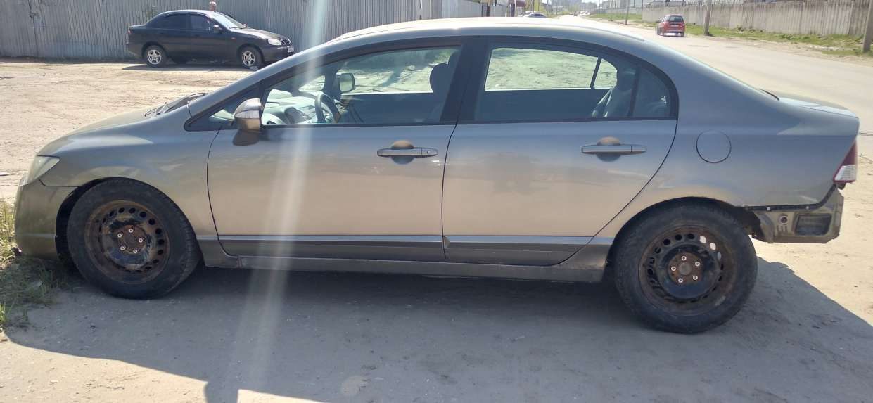 Автомобиль марки Honda Civic 2008 г.в. VIN NLAFD75308W072091.