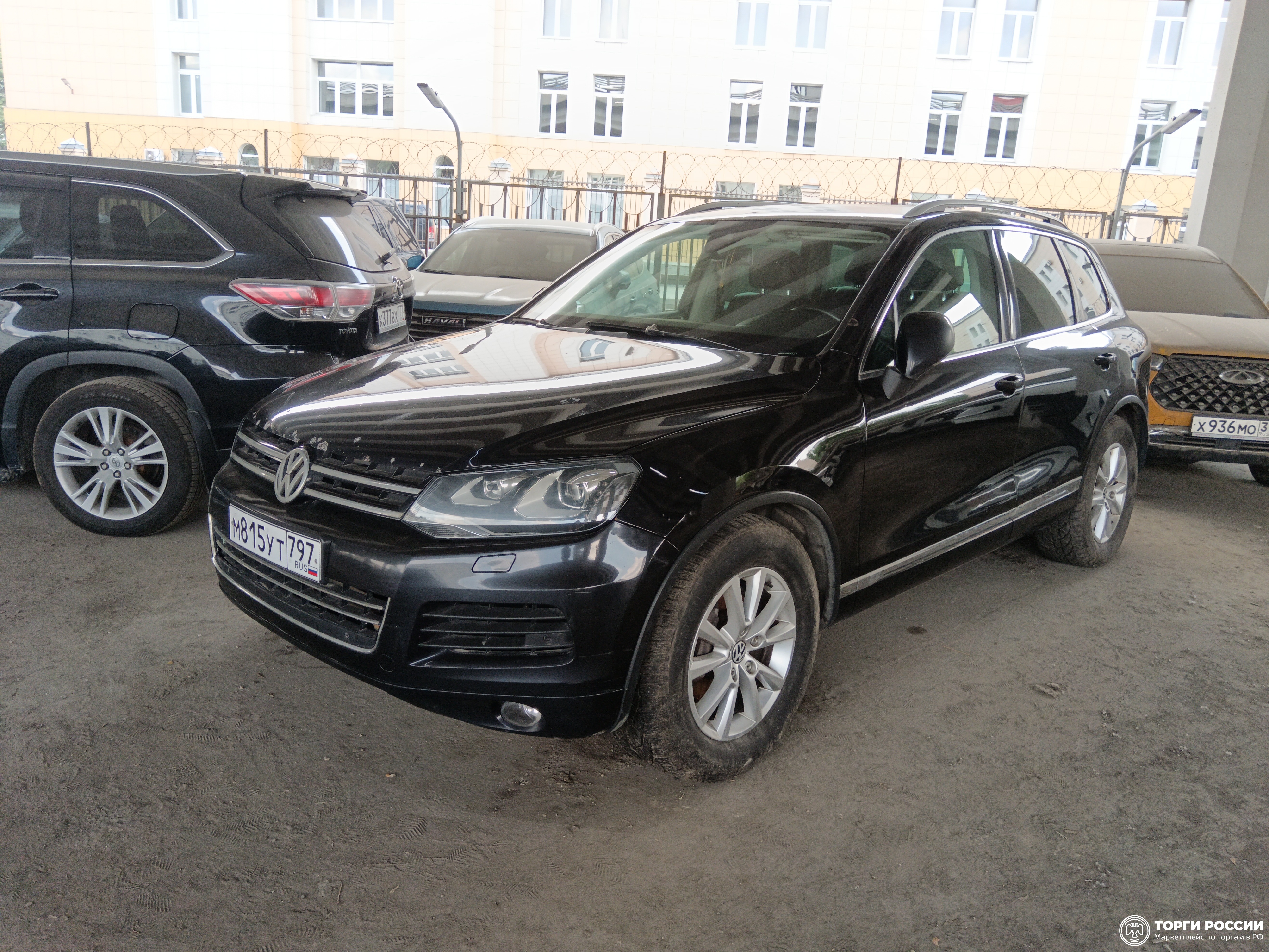 Транспортное средство. Модель: VOLKSWAGEN Touareg. Тип КПП: АКПП. VIN XW8ZZZ7PZEG003012. Гос. номер: М815УТ797. Год выпуска: 2013. Адрес местонахождения: г. Москва, Эстакада Лужнецкого ТТК, напротив Новолужнецкого проезда дом 9 строение 3 .